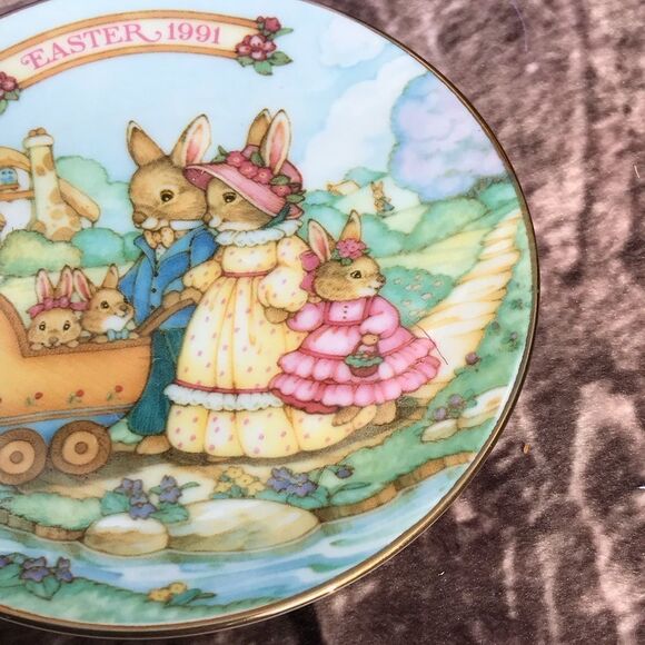 Easter Plate - Avon - Picture 6 of 7
